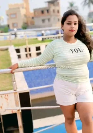 Shimlya KOMAL PATEL CASH PAYMENT MODAL OYO HOTEL  KAKINADA Call GIRL Photo 1 of 6