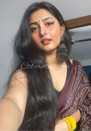 Miss Khushi  SULTANPUR Good Quality Photo 1 of 2