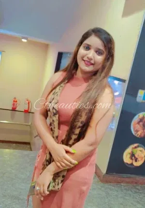 Simran mandal beautiful girl top and sexy girl Riya Sharma topography Photo 2 of 4