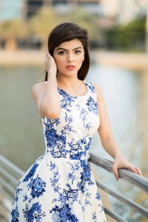 Simran roy Call girl cash Photo 1 of 2 thumbnail