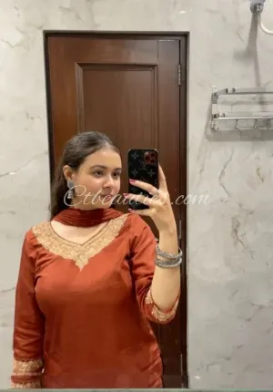   Sneha Gupta Kukatpally call girls Photo 1 of 3