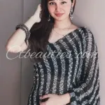 Suhana Khan GENUINE SERVICE BEST Photo 1 of 3 thumbnail