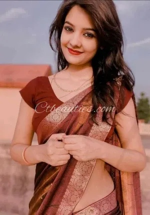 Sumitra Patel Independent call girl Photo 3 of 3