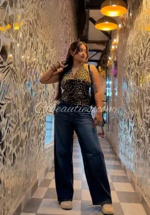 THE ROYAL ESCORT - HARD SEX 100% SAFE AND SECURE Nisha 𝟳𝟱𝟰𝟰𝟬𝟱𝟰𝟵𝟯𝟮 THE Photo 2 of 4