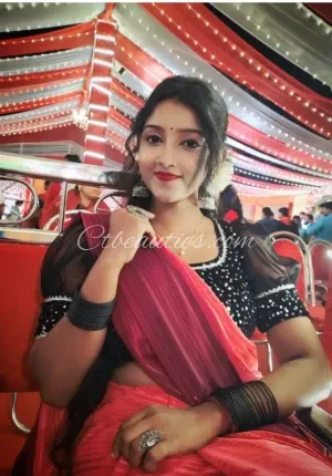 Warangal girl  𝟗𝟐𝟗𝟔𝟖𝟔𝟐𝟑𝟓𝟎 Warangal call Photo 1 of 2